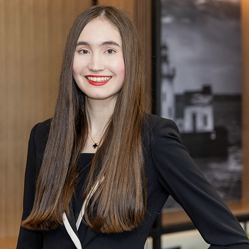 Professional Headshot of Megan Maxim