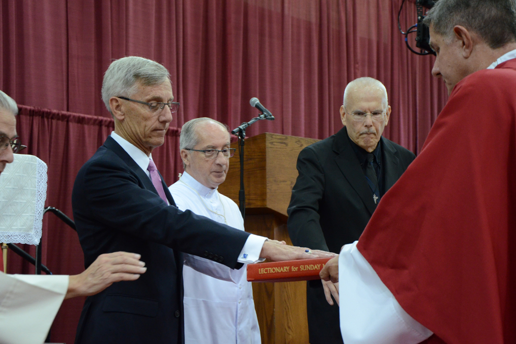 President Collins takes Oath of Fidelity