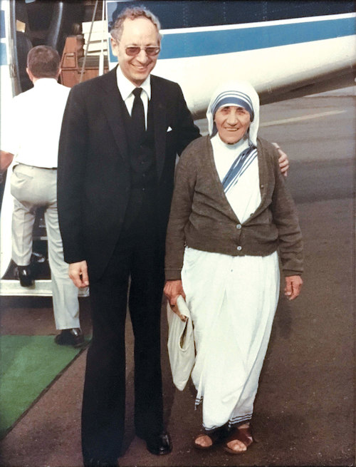 Br. Francis with Mother Teresa during her 1982 visit to Walsh